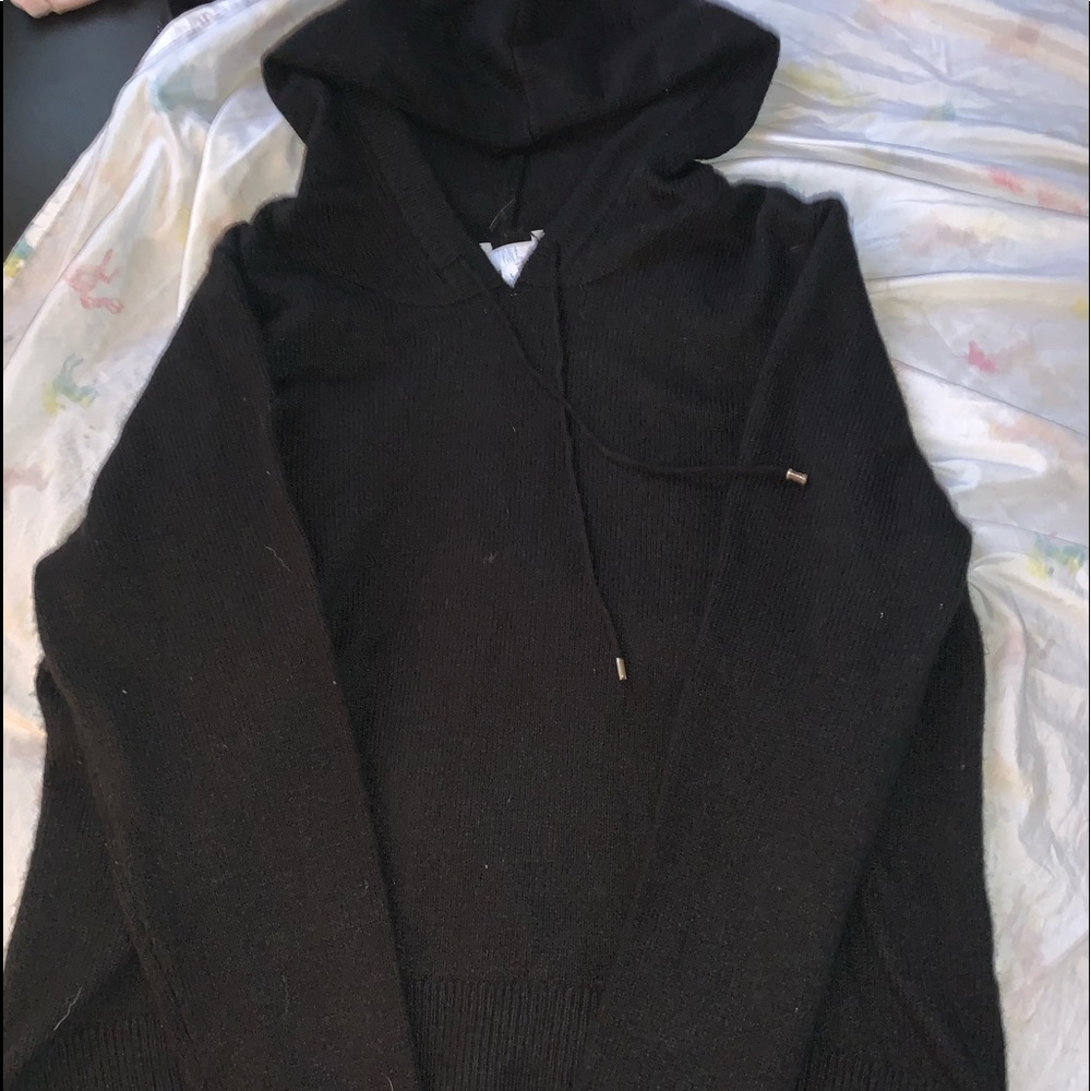 Pullover with hoodie